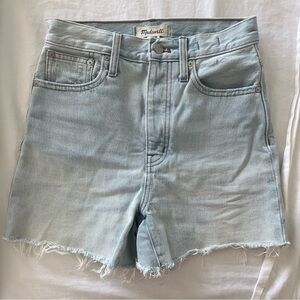 Madewell Mom Jean Short Light Wash Size 23